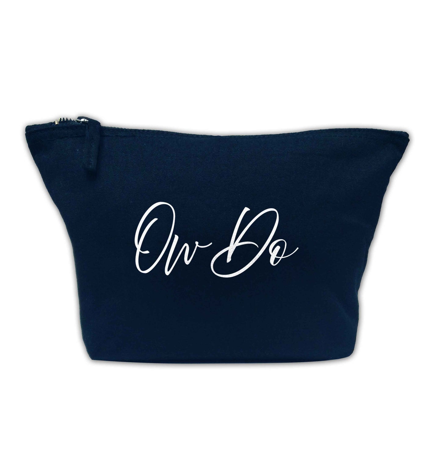 Ow do navy makeup bag