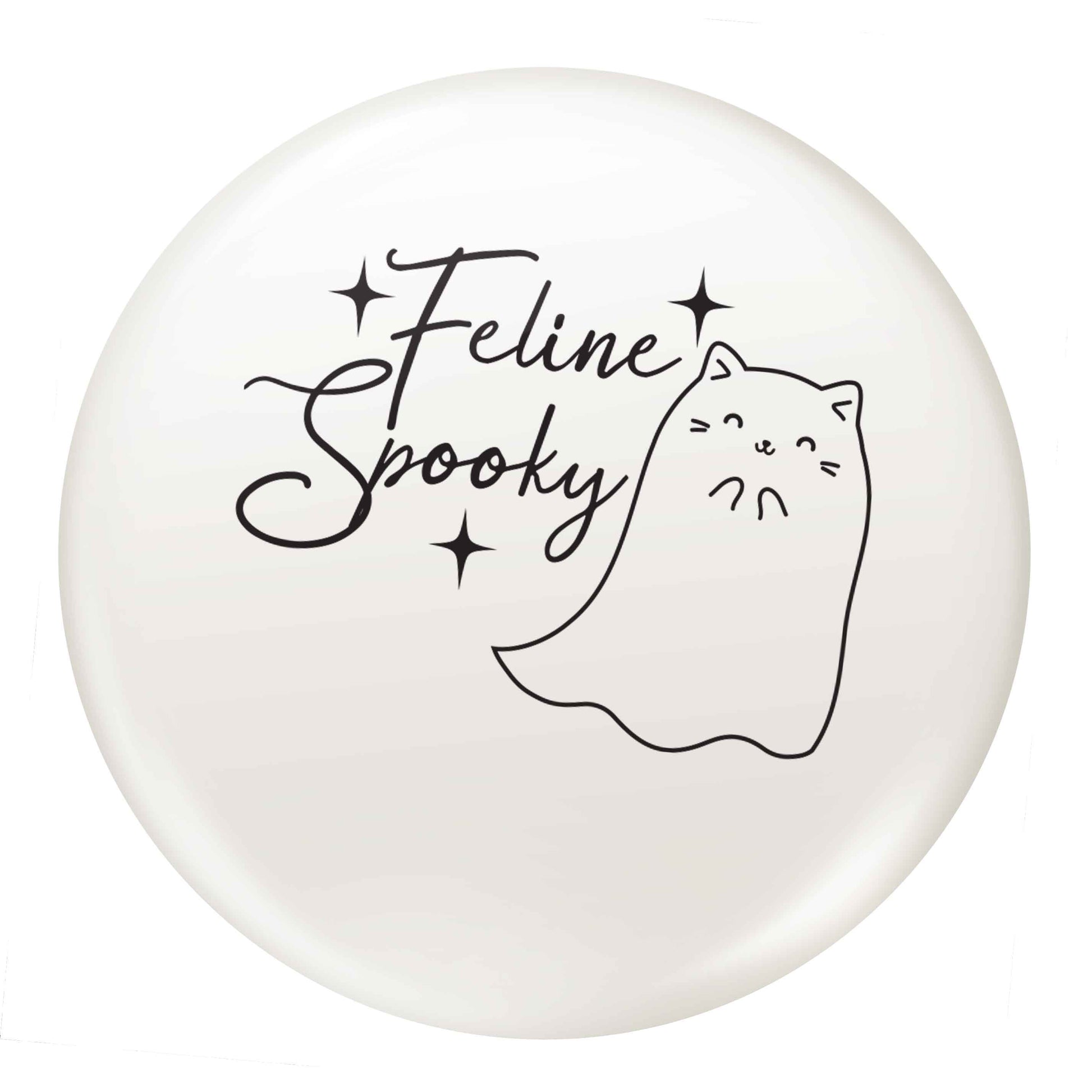 Feline spooky small 25mm Pin badge
