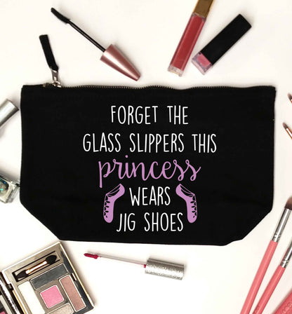 This princess wears jig shoes black makeup bag