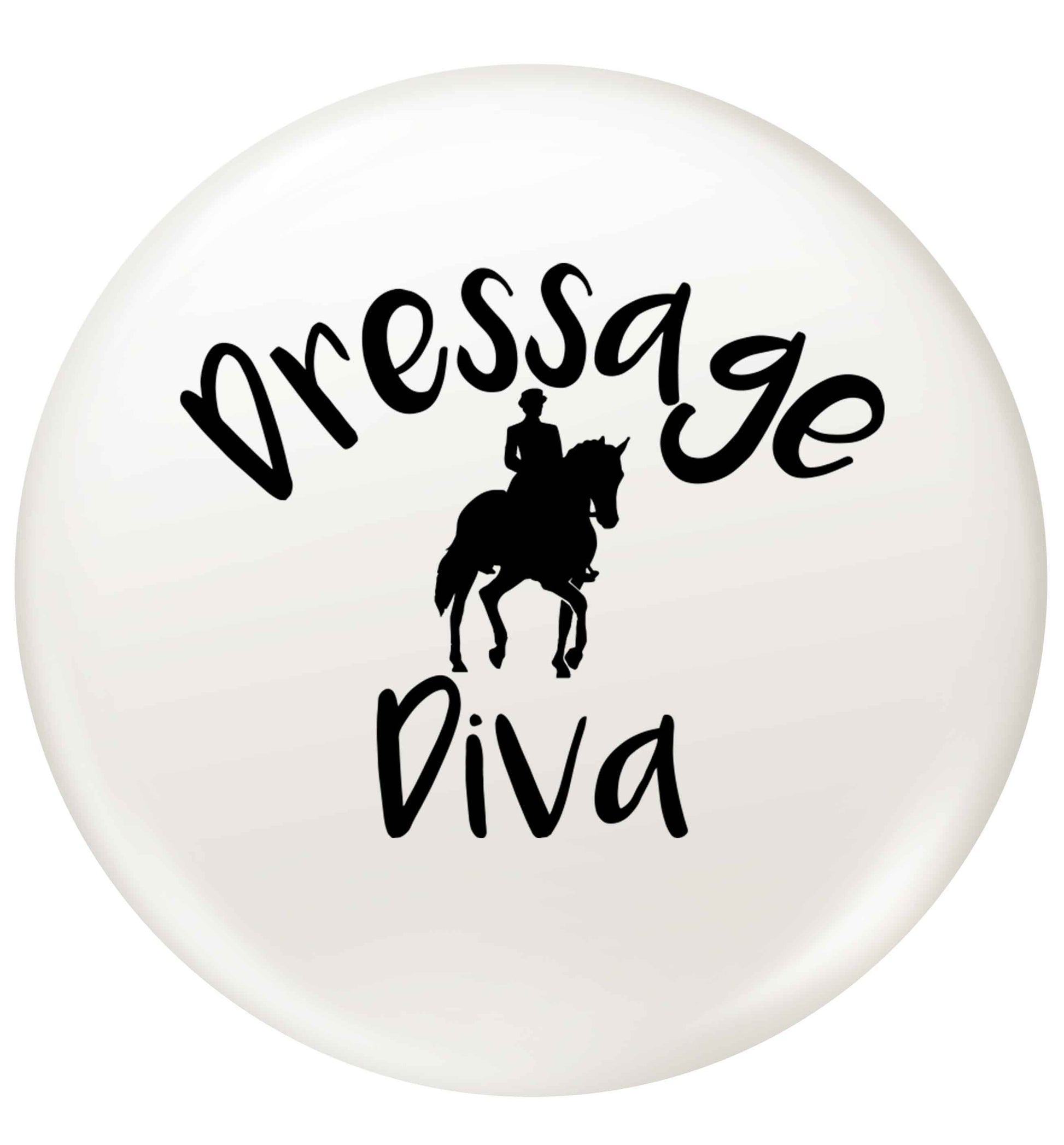 Dressage diva small 25mm Pin badge