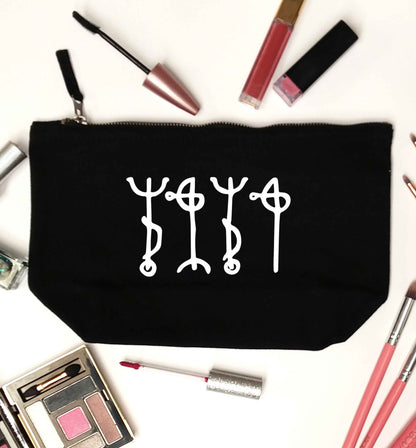 Draumstafir staves black makeup bag