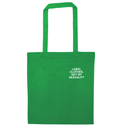 Label clothes not my sexuality pocket design green tote bag