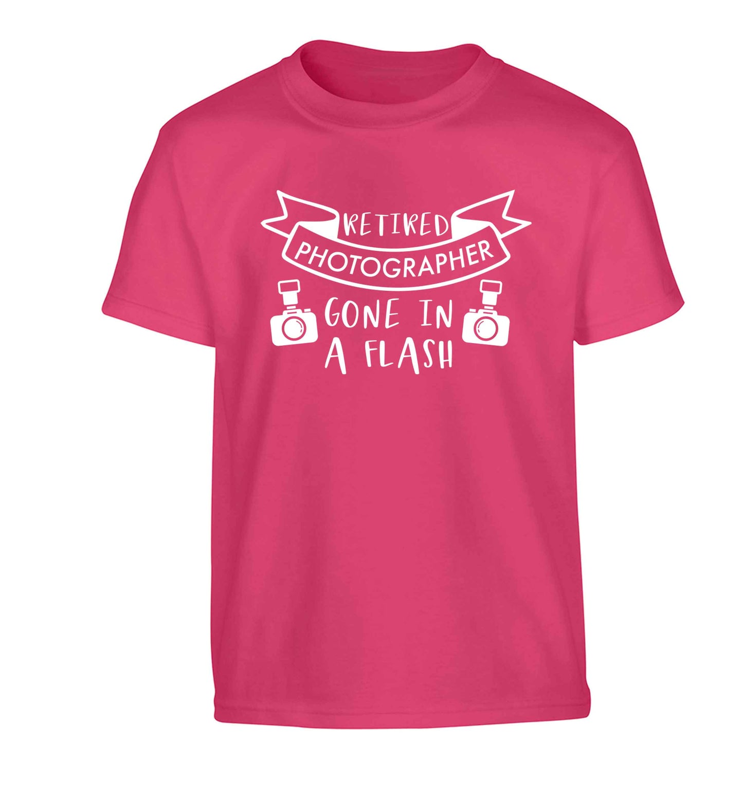 Retired photographer gone in a flash Children's pink Tshirt 12-13 Years