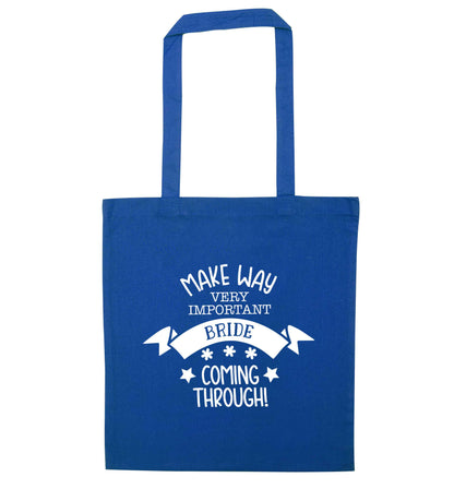 Make way V.I.P flower girl coming through! blue tote bag