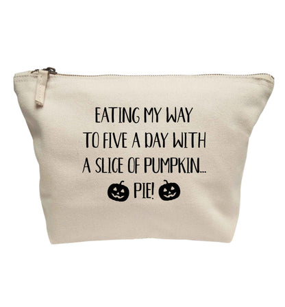 Eating my way to five a day with a slice of pumpkin pie | Makeup / wash bag