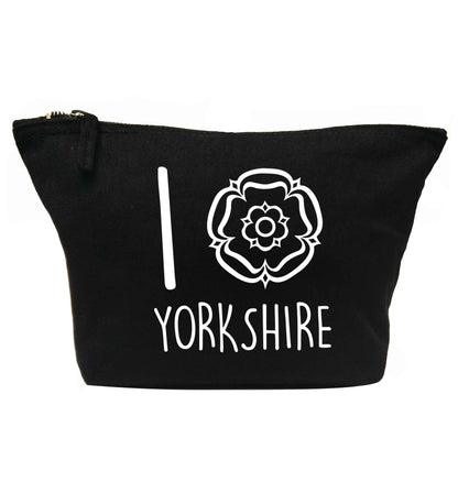 I love Yorkshire | makeup / wash bag