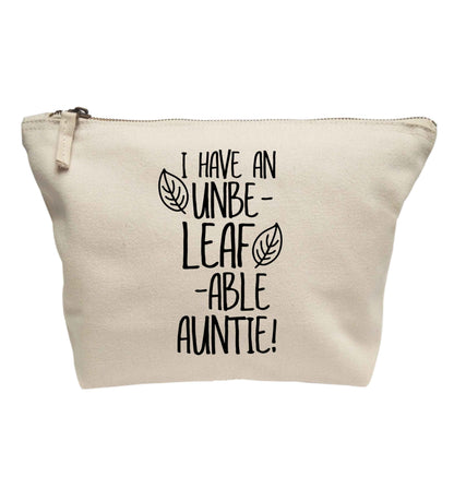 I have an unbe-leaf-able auntie | makeup / wash bag