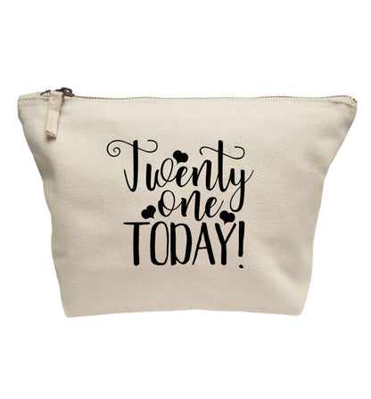 Twenty one today!| Makeup / wash bag