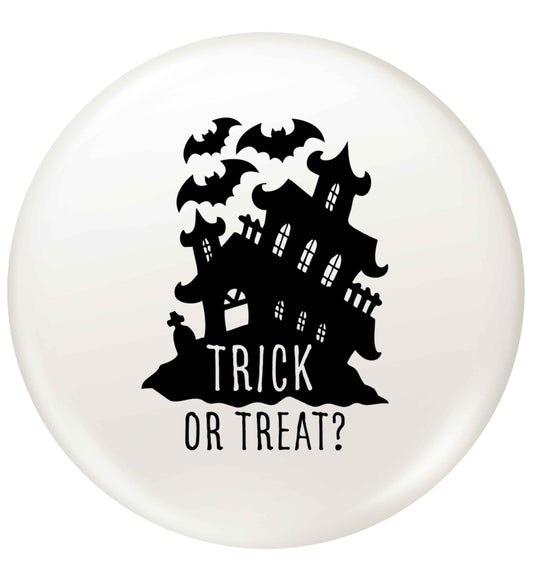 Trick or treat - haunted house small 25mm Pin badge
