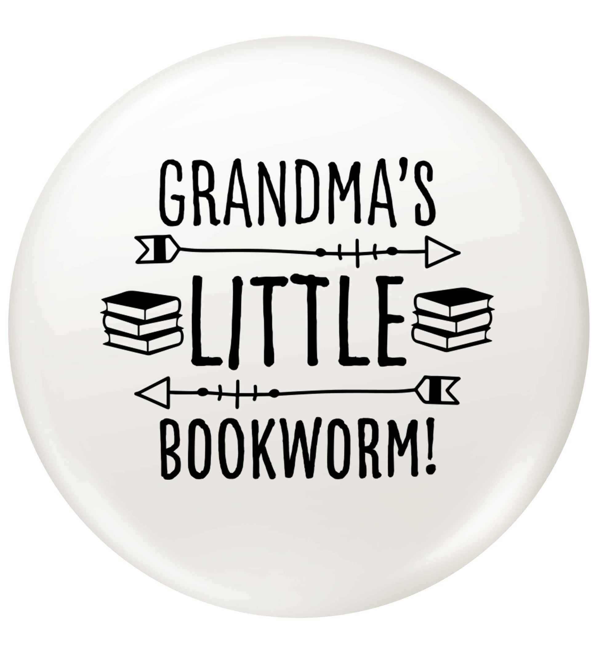 Grandma's little bookworm small 25mm Pin badge