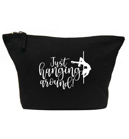 Just hanging around | Makeup / wash bag