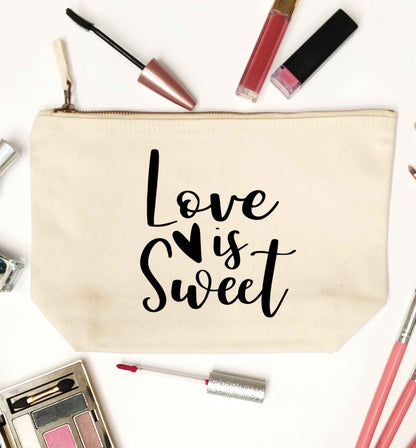 Love really does make the world go round! Ideal for weddings, valentines or just simply to show someone you love them!  natural makeup bag
